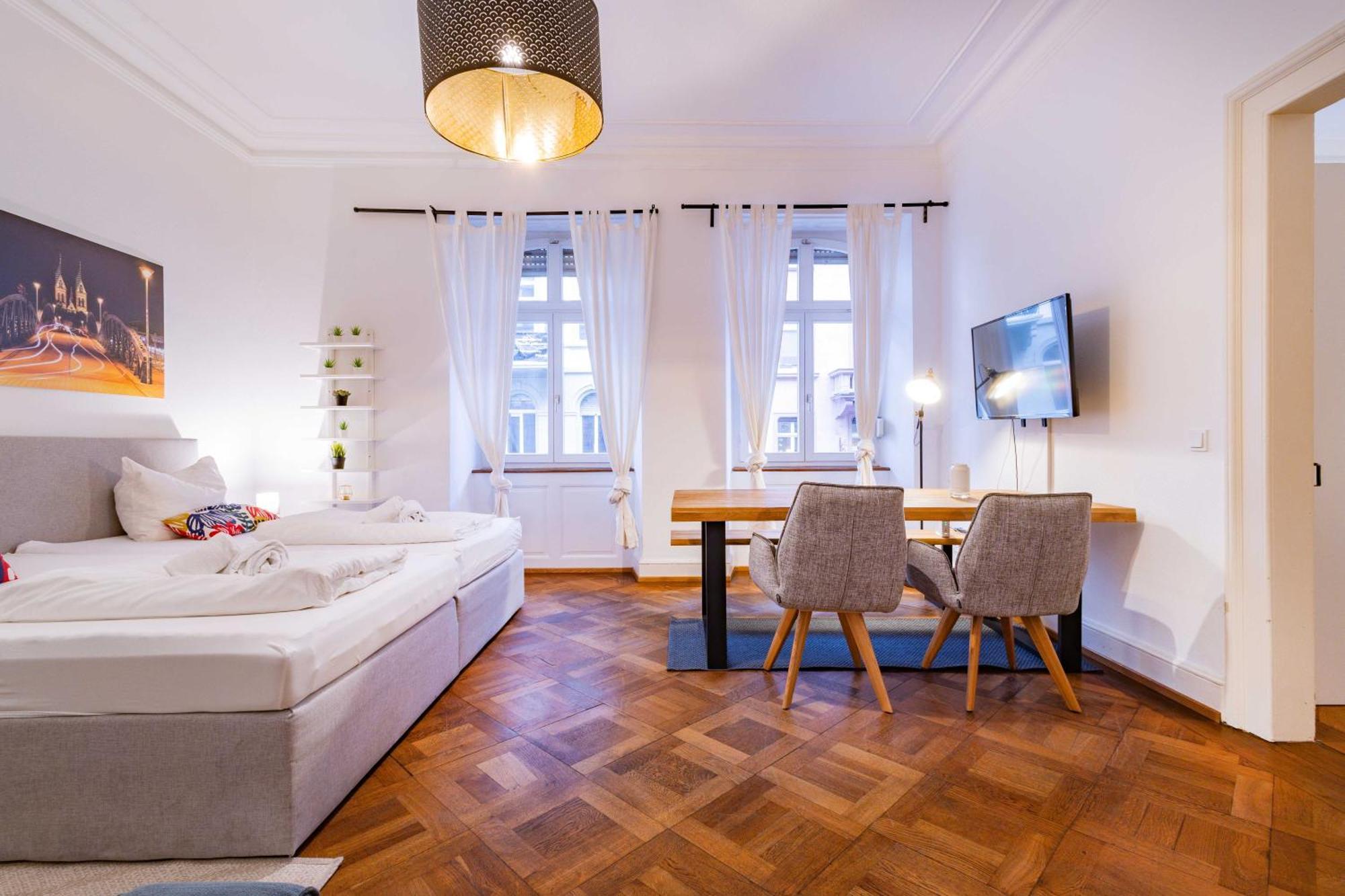 Stayinn "Heart Of The City" Suite Freiburg im Breisgau Exteriör bild